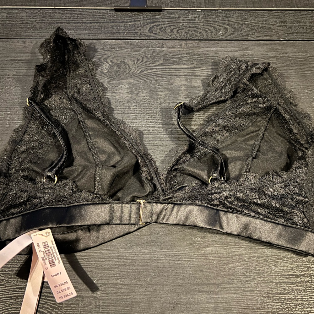 Victoria's Secret Black Lace no underwire Bra